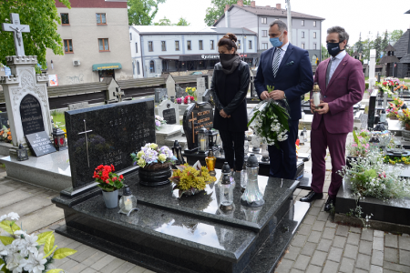 Ku pamięci zmarłych samorządowców - w Święto Samorządu Terytorialnego