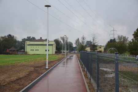 W Czarnuchowicach powstał ciąg pieszo-rowerowy