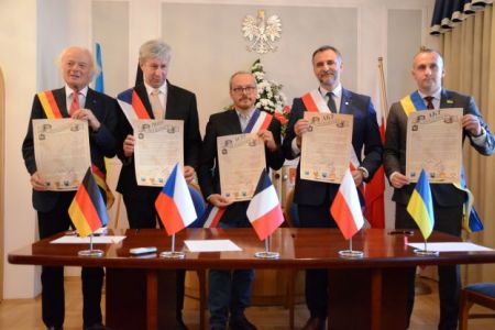 Bieruń i miasta partnerskie podpisały Akt Solidarności