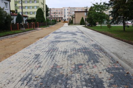 Postępuje przebudowa drogi osiedlowej przy ulicach Homera