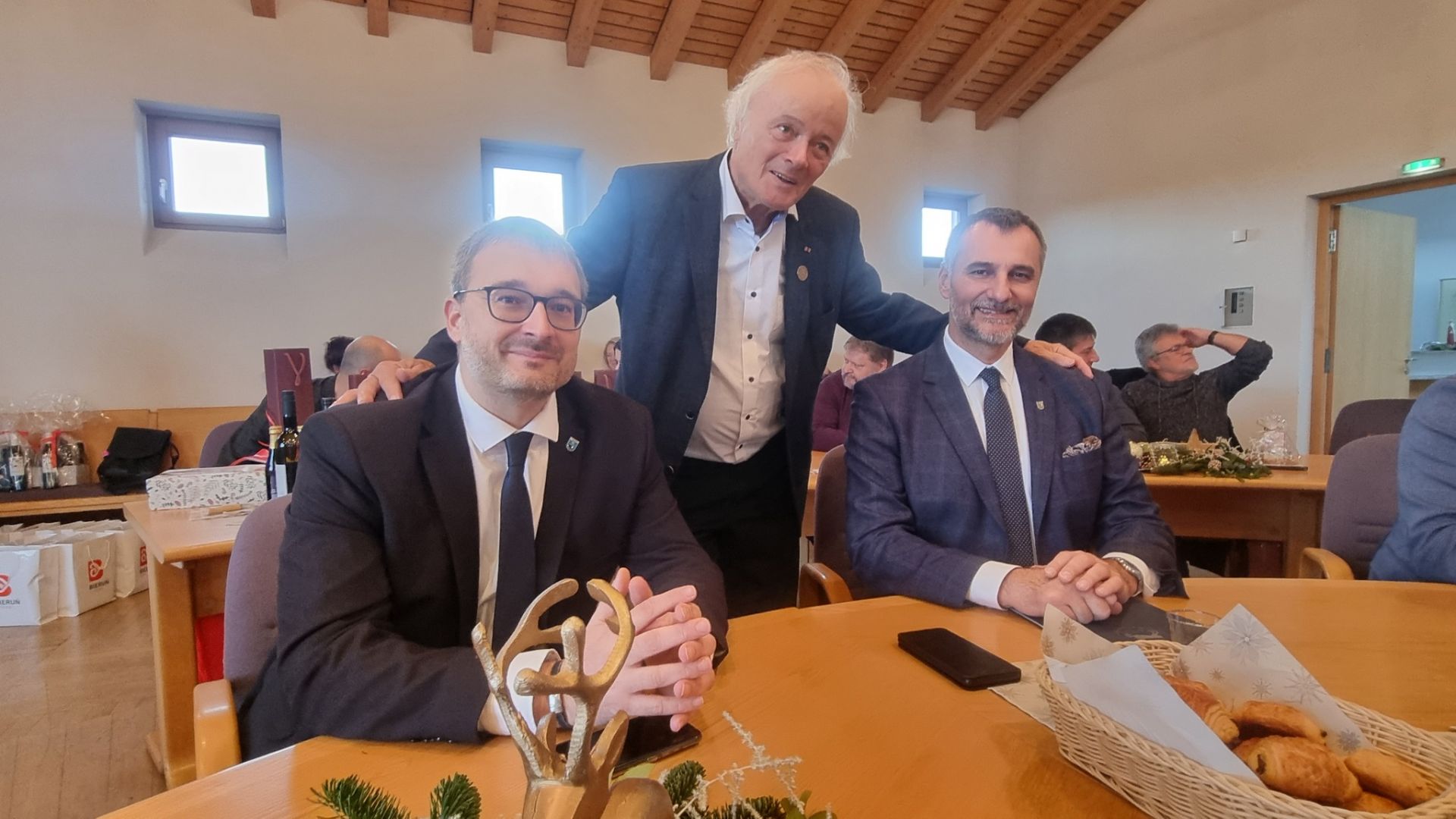 Od prawej: burmistrz Bierunia Krystian Grzesica, Bruno Zimmermann oraz starosta Moravský'ego Berouna Jan Hicz 