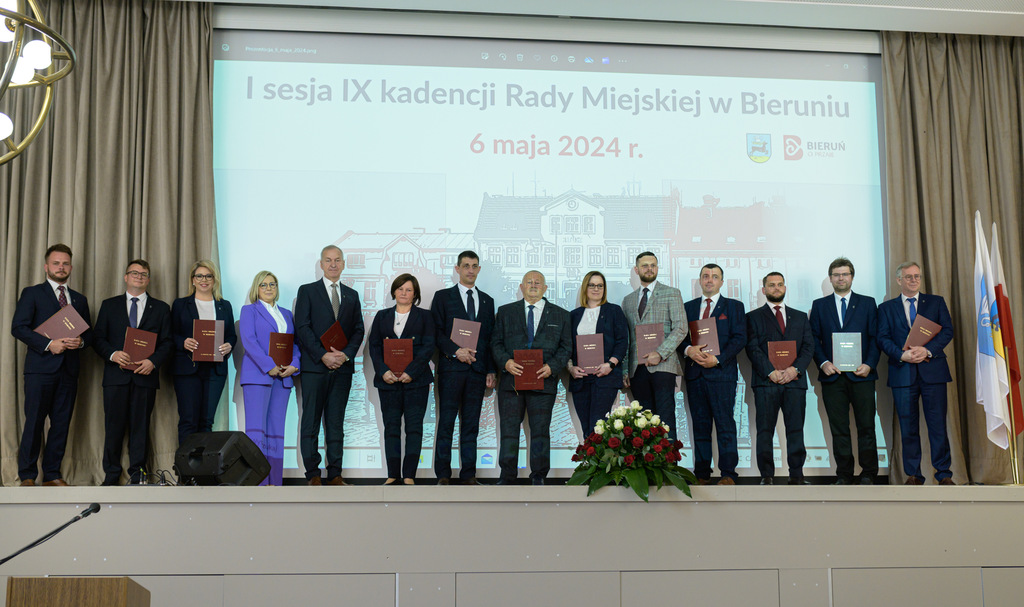 Sebastian Macioł zaprzysiężony na burmistrza Bierunia | Urząd Miasta ...