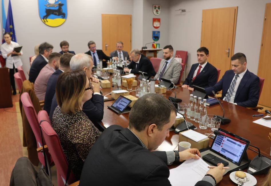 sesja grudzień 2024