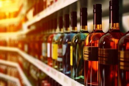 Obowiązek wniesienia opłaty za korzystanie z zezwoleń na sprzedaż napojów alkoholowych za rok 2025