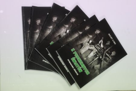 Książka autorstwa Alojzego Lyski pt.: "Z podziemnych światów - opowiadania górnicze"