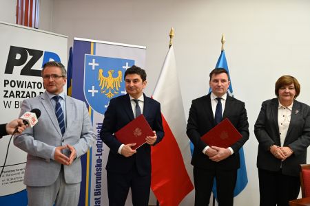 Umowa na dofinansowanie rozbudowy ulicy Jagiełły (i fragmentu Wawelskiej) oficjalnie podpisana