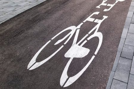 Trwają prace ziemne związane z budową ścieżki rowerowej na trasie Tychy-Bieruń. Zobaczcie wideo