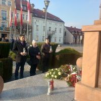 Pomnik Powstańców na Rynku - 11 listopada 2024 r.  (3)