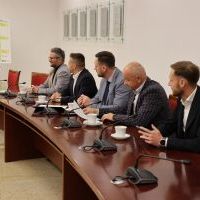 Wizyta wiceministra infrastruktury Przemysława Koperskiego w Bieruniu (2)