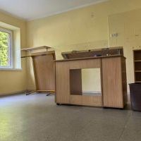 Wnętrza starego budynku przedszkola - przed wyburzeniem (15)