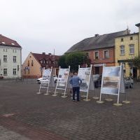 Wystawa plenerowa na 100-lecie Unii Bieruń Stary na rynku (2)