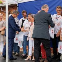 Kiermasz Parafialny z okazji 100-lecia NSPJ (8)