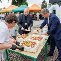 Kiermasz Parafialny z okazji 100-lecia NSPJ (5)