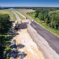 Budowa drogi S1 - Okolice Bijasowic i Zarzyny (z lotu ptaka) - 5 sierpnia 2025 (1)