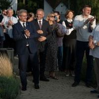 Odsłonięcie konstrukcji artystycznej na Skwerze Miast Partnerskich (8)