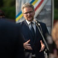 Odsłonięcie konstrukcji artystycznej na Skwerze Miast Partnerskich (2)