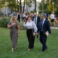 Odsłonięcie konstrukcji artystycznej na Skwerze Miast Partnerskich (7)