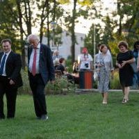 Odsłonięcie konstrukcji artystycznej na Skwerze Miast Partnerskich (1)