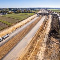 Budowa drogi S1 - Kosztowy - Bieruń - 23 października 2025 (zdjęcia z lotu ptaka) (5)