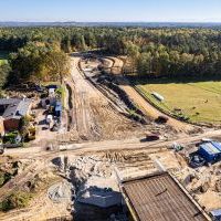 Budowa drogi S1 - Kosztowy - Bieruń - 23 października 2025 (zdjęcia z lotu ptaka) (10)
