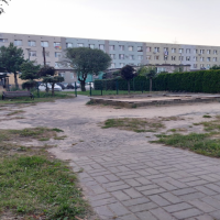 Plac na osiedlu Homera na którym powstanie zielony skwer (stan przed metamorfozą) (3)