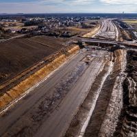 Budowa drogi S1 - Kosztowy - Bieruń - luty 2026 (zdjęcia z lotu ptaka) (7)