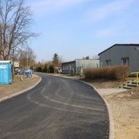 Remont drogi wewnętrznej w osiedlu Chemików - po asfaltowaniu (5)