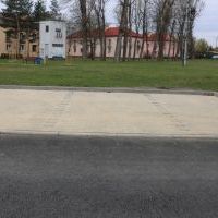 Droga wewnętrzna w ulicy Chemików po remoncie - kwiecień 2026r. (6)