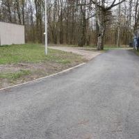 Droga wewnętrzna w ulicy Chemików po remoncie - kwiecień 2026r. (8)