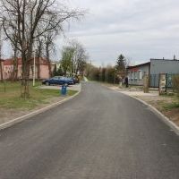 Droga wewnętrzna w ulicy Chemików po remoncie - kwiecień 2026r. (10)