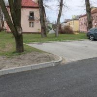 Droga wewnętrzna w ulicy Chemików po remoncie - kwiecień 2026r. (14)