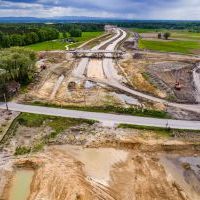Budowa drogi S1 - Kosztowy - Bieruń - maj 2026 (zdjęcia z lotu ptaka) (7)