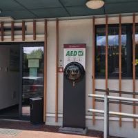 DEFIBRYLATORY AED  (2)