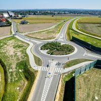 WRE ROBOTA NA PLACU BUDOWY MAGAZYNU OBRONY CYWILNEJ W Miasto Bieruń‼️A DZIŚ WMUROWANY ZOSTAŁ KAMIEŃ WĘGIELNY‼️ Jak już Wam pisaliśmy, trwa budowa powiatowo-gminnego magazynu obrony cywilnej. ???????? Nowoczesny obiekt, który powstaje w bezpośrednim sąsied