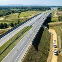 WRE ROBOTA NA PLACU BUDOWY MAGAZYNU OBRONY CYWILNEJ W Miasto Bieruń‼️A DZIŚ WMUROWANY ZOSTAŁ KAMIEŃ WĘGIELNY‼️ Jak już Wam pisaliśmy, trwa budowa powiatowo-gminnego magazynu obrony cywilnej. ???????? Nowoczesny obiekt, który powstaje w bezpośrednim sąsied
