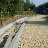 Trwa budowa drogi rowerowej po starym śladzie ulicy Wylotowej