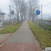 Trwa budowa fundamentów i układanie okablowania pod lampy
