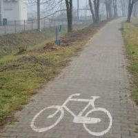 Trwa budowa fundamentów i układanie okablowania pod lampy