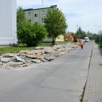Droga wewnętrzna na osiedlu Chemików - roboty rozbiórkowe