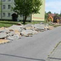 Droga wewnętrzna na osiedlu Chemików - roboty rozbiórkowe