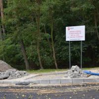Trwa budowa chodnika wraz z oświetleniem na Wita - 18 września