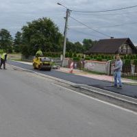 Trwa budowa chodnika wraz z oświetleniem na Wita - 18 września