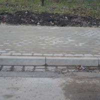 Wzdłuż ulicy Pszennej powstał chodnik i oświetlenie LED