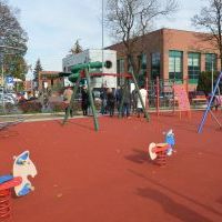 Zmodernizowany plac zabaw przy SP1 (1)