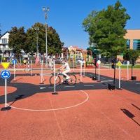 Mobilne miasteczko ruchu drogowego na terenie SP1 (10)