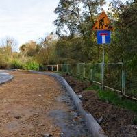 Prace na osiedlu Chemików między budynkami 125-139  (10)