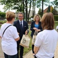 Otwarcie ścieżki dydaktycznej na Skwerze Miast Partnerskich (3)